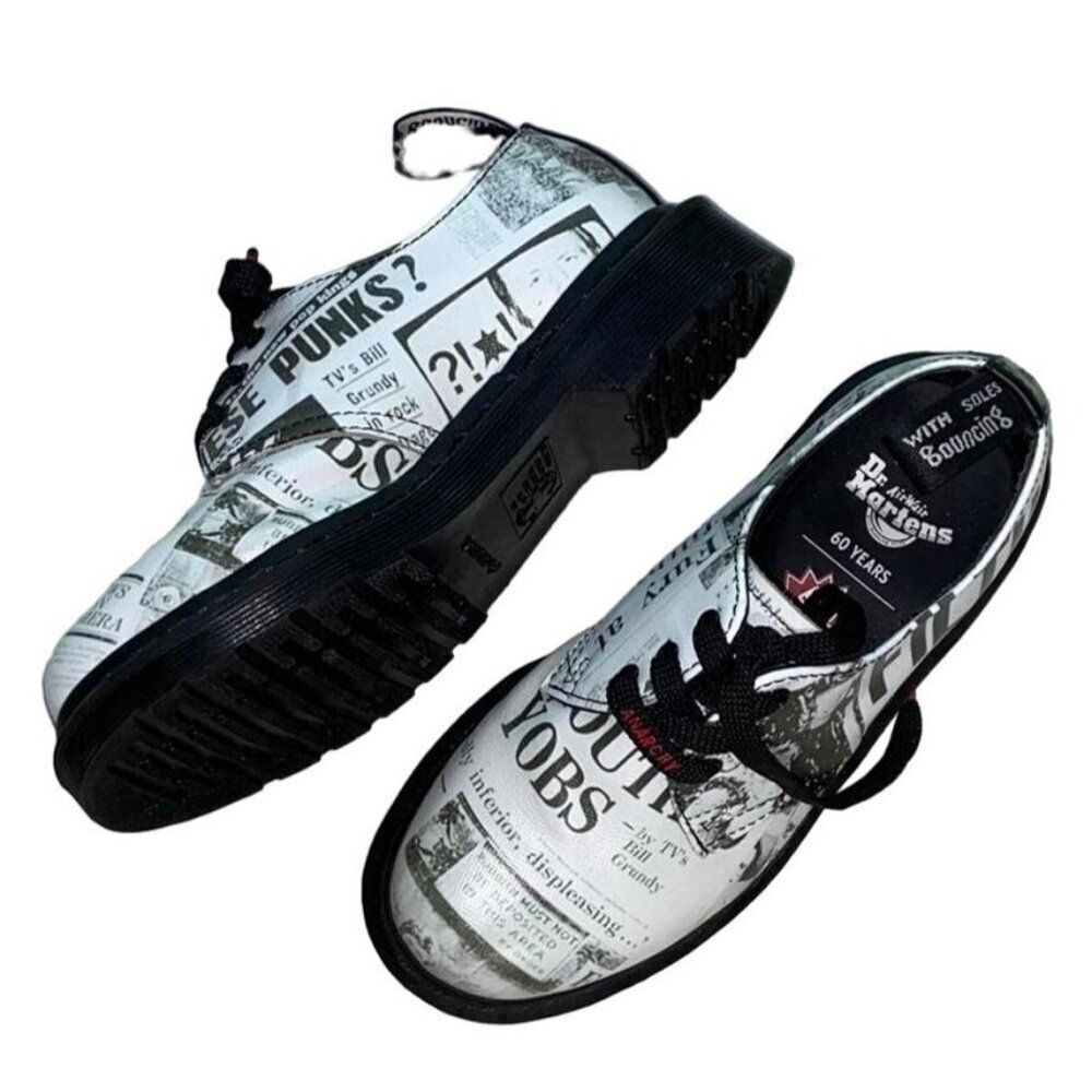 NEW DR. MARTENS Sex Pistols 1461 Oxford Shoes Punk 3-Eye B/W Newspaper Print Doc - Picture 8 of 9